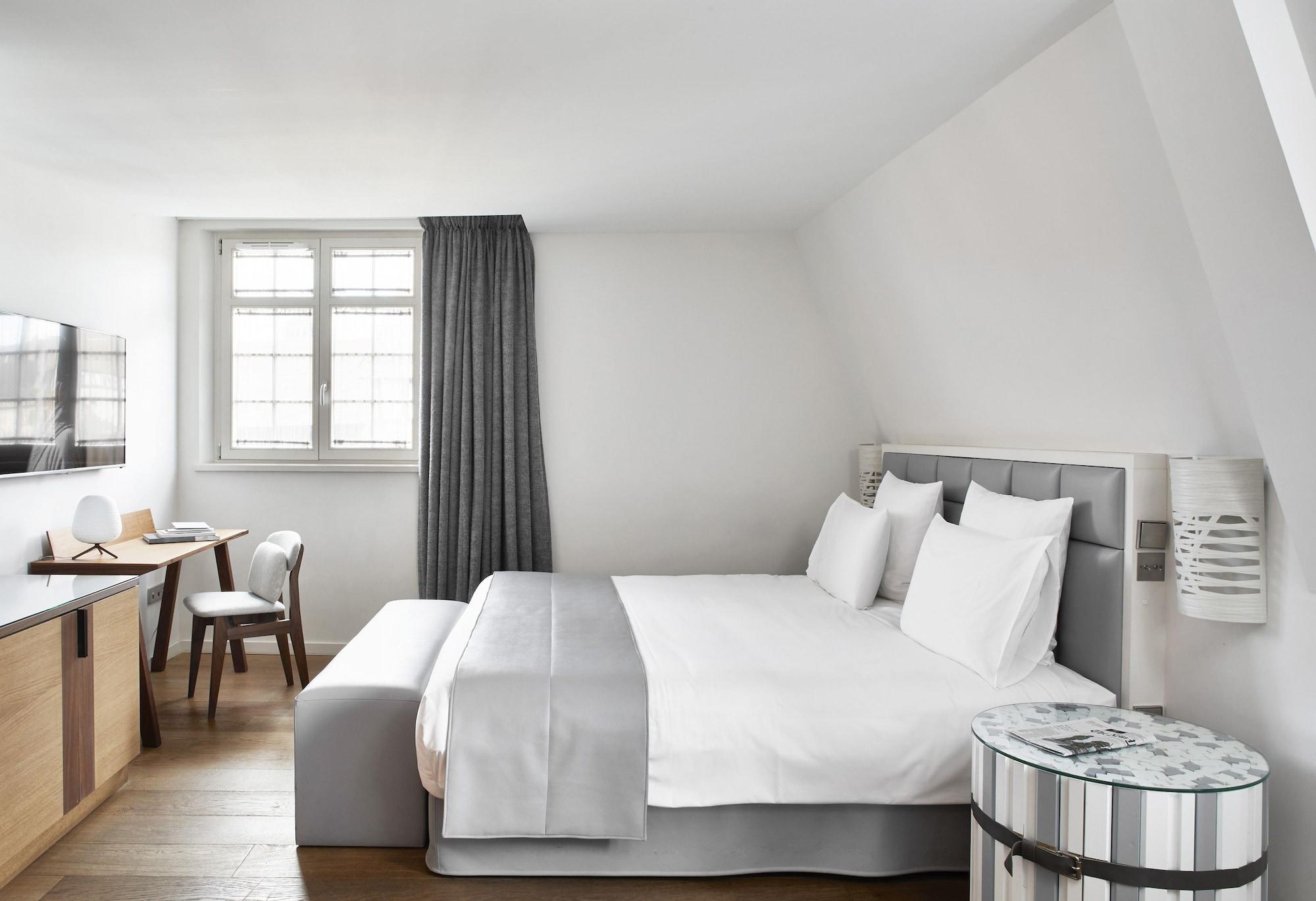 Pavillon Regent Petite France Hotel สตราสบูร์ก ภายนอก รูปภาพ A room at the Hotel de l'Europe