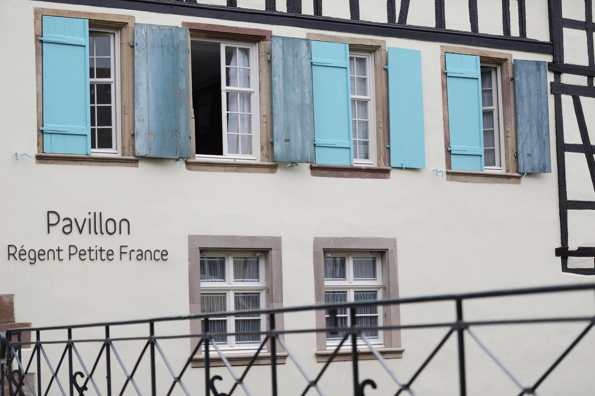 Pavillon Regent Petite France Hotel สตราสบูร์ก ภายนอก รูปภาพ The windows of the Pavillon de l'Agent de Petite France